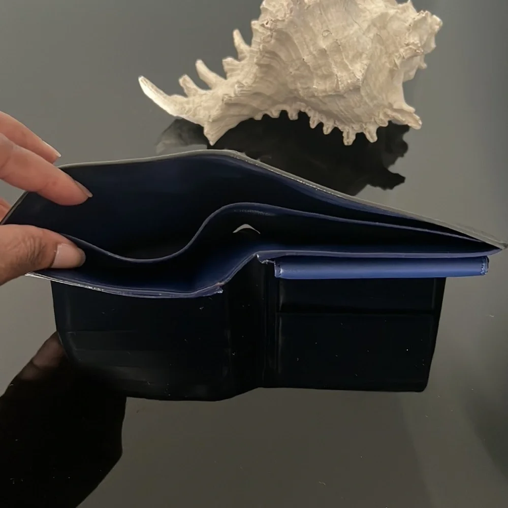 Men’s Bvlgari bifold wallet